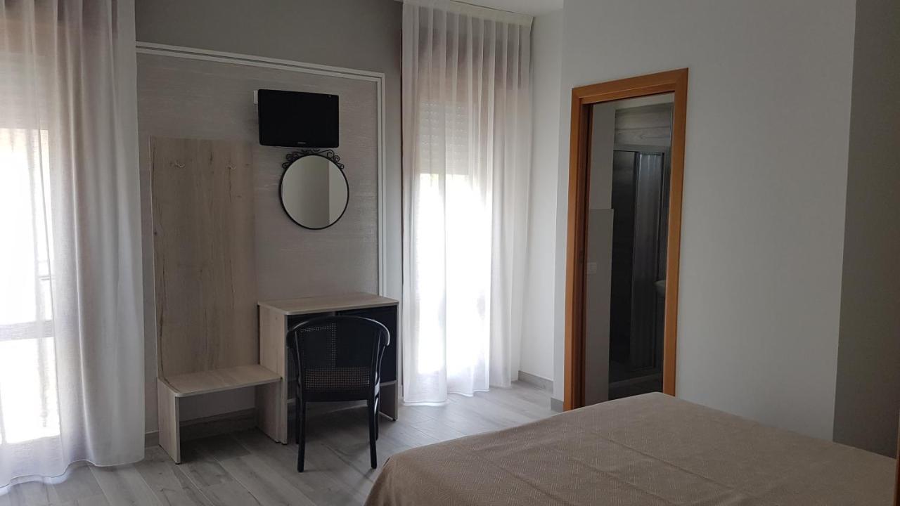 Albergo Paris Sottomarina Extérieur photo