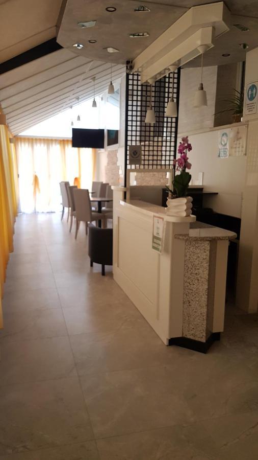 Albergo Paris Sottomarina Extérieur photo
